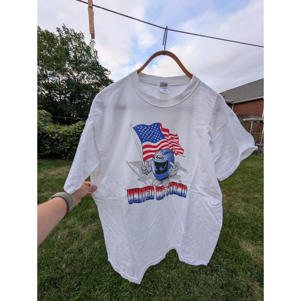 Vintage Arai United‎ We Stand Graphic T-Shirt Fruit of the Loom XL Patriotic